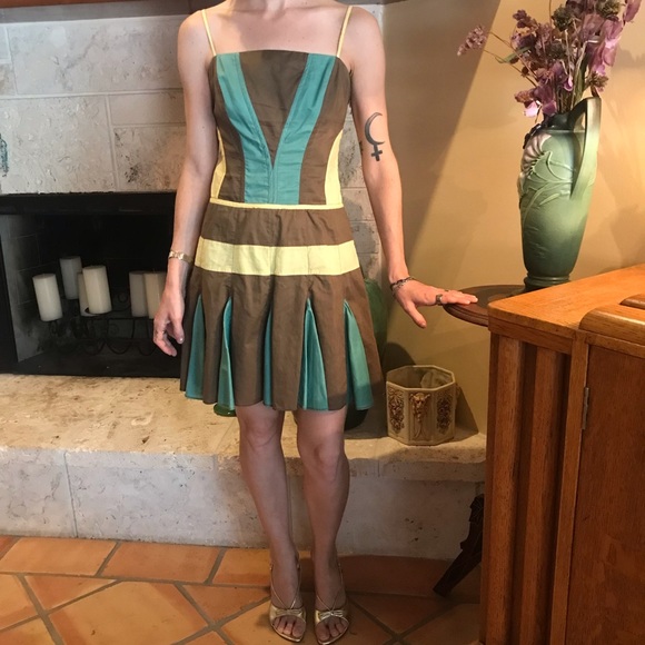 BCBG GENERATION FABULOUS COTTON DRESS - Picture 11 of 15